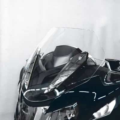 Immagine prodotto di Cupolino basso ISOTTA fumè chiaro 490x520x6mm con omologazione ABE senza attacchi