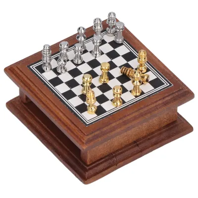 Image de Jeu d'échecs miniature 1:12 Maison de poupées Exquise mini jeu d'échecs Décoration de la maison Cadeau