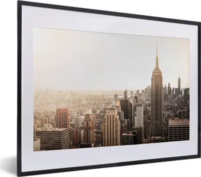 Produktbild von MuchoWow® MuchoWow® Gerahmtes Poster New York - Himmel - Licht 40x30 cm - Poster mit zchwarzem Bilderrahmen - Bilderrahmen - Poster im Rahmen