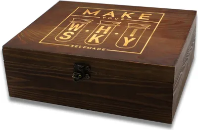 Produktbild von Make your Whisky Geschenkset in Holzbox - Genieße deinen Whisky / das perfekte Geschenk für einen Liebhaber