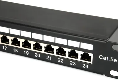 Zdjęcie produktu dla Equip 327425, RJ-45, Cat5e, Czarny, Montaż półkowy, 1U, RoHS