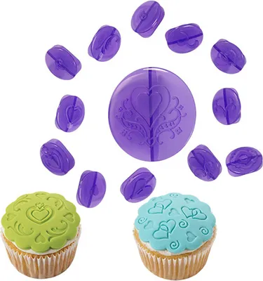 Produktbild von Wilton Cupcake Decorating Set -Hearts- Set/14