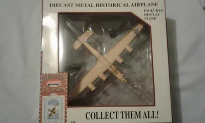 Modellflugzeug B-24J '376th Bomber Group' 1:163