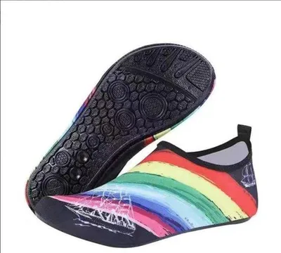 Produktbild von Athletische Strand- und Tennisschuhe mit dicken Sohlen - Größe M (36-37) - Schuhlänge 21-22 cm - atmungsaktive, dünne Schwimmschuhe - Tauch- und Strand-Schuhe