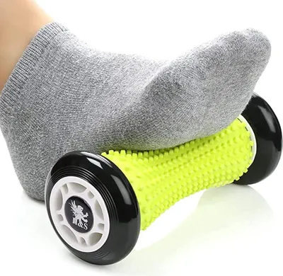Produktbild von H&S Igelrolle für Fersensporn Hand- & Fußmassage - Fussmassage Fußrolle aus Silikon - Fußmassageroller mit Noppen - Faszienrolle Fuß Massage Fußroller