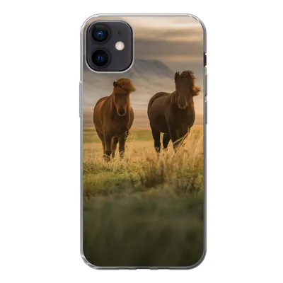 Produktbild von MuchoWow® Handyhülle Schutzhülle Hülle für iPhone 12 mini Pferde - Luft - Gras Silikon Softcase Handy Hülle - Bild