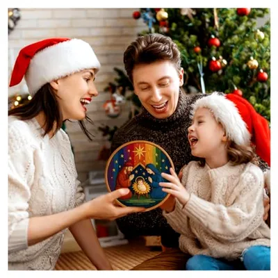 Produktbild von Weihnachtskrippe Stickset - Handgefertigte Fadenarbeit für die Feiertage