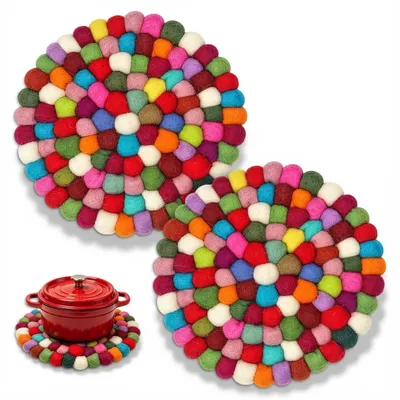 Immagine prodotto di Omgoods - Set di 2 sottobicchieri in feltro - Sottobicchieri rotondi colorati da 20 cm per proteggere il tavolo
