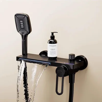 Produktbild von Wandmontierte Wasserfall-Duscharmatur mit Warm- und Kaltwassermischer (schwarz)
