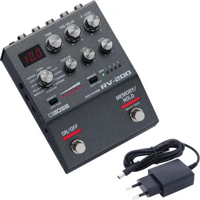 Produktbild von Boss RV-200 Reverb Hall-Effektgerät mit Netzteil
