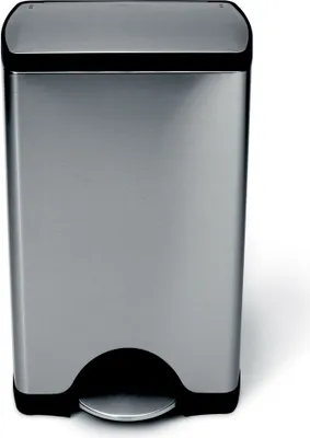 Produktbild von simplehuman 38 Liter rechteckiger Treteimer, fingerabdrucksicherer Edelstahl - 8,4x8,4x43,4 cm; CW1814