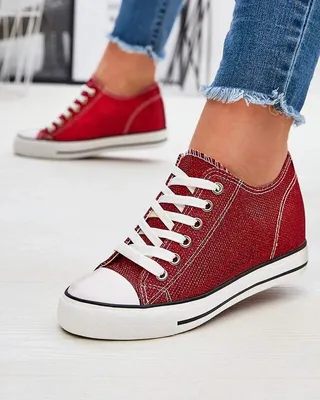 Zdjęcie produktu dla Royalfashion Czerwone damskie trampki na krytym koturnie z błyszczącą nicią Seggat, rozmiar 38
