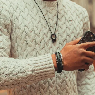 Image de SERASAR - Bracelet en cuir pour homme [Brave] en acier inoxydable | Couleur : Noir | Longueur : 23cm