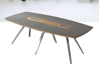 Image de Table en bois naturel avec structure en acier inoxydable, design moderne