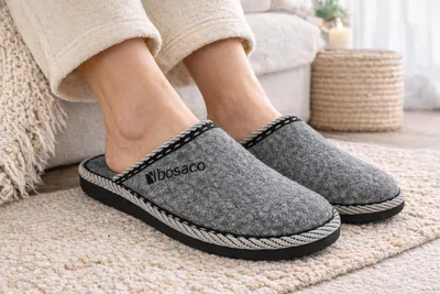 Produktbild von BOSACO Damen Hausschuhe aus Filz mit leichter EVA Laufsohle, bequeme Pantoffeln für Zuhause