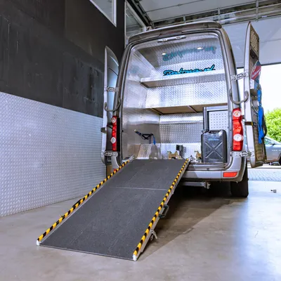 Productafbeelding van Opvouwbare oprijplaat voor vaste montage - draaibaar en inklapbaar - 200 cm