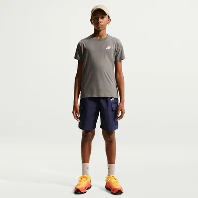 Produktbild von Nike K Nsw Tee Emb Futura Lbr Cave Stone Cave Stone M