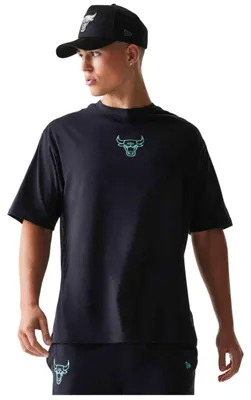 Produktbild von T-Shirt New Era NBA LE OS TEE CHIBUL BLK für Herren