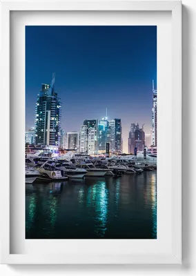 Produktbild von Boote in der nächtlichen Stadt– Wandbild mit Rahmen – Gerahmtes Bild  – Wanddekoration – 40x60 cm – Weiß