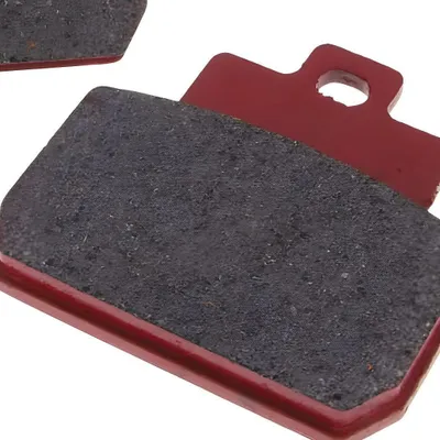 Image de Plaquettes de frein RMS organiques compatibles avec Piaggio Beverly, MP3, X8, X9