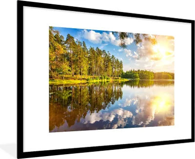 Produktbild von MuchoWow® Gerahmtes Poster Bäume - Wasser - Sonne 90x60 cm - Poster mit Schwarzem Bilderrahmen Wandposter Rahmen Foto Bilder - Wanddekoration - Fotos