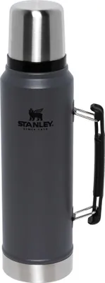 Produktbild von Stanley Classic Bottle 1,0 L Charcoal