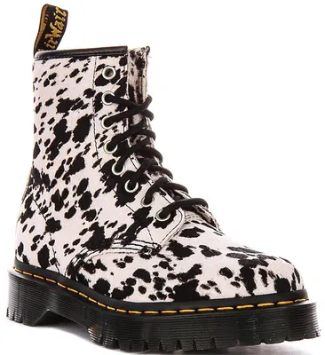 Produktbild von Dr Martens 1460 Bex In White Black Dalmatian Hair For Women – 5 UK - 38 EU - 7 US / White Black