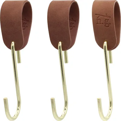 Produktbild von Natural Goods Berlin Garderobenhaken GARD Schlaufe, veganer Kunstlederriemen, Lederschlaufe, Lederband, Braun, mit GARD Haken FLAT in Gold, 3 Stück