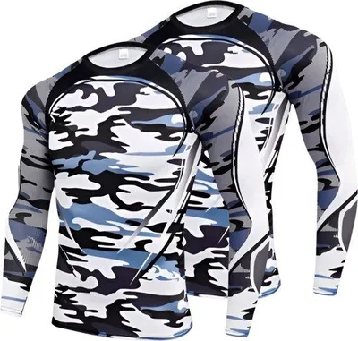 Productafbeelding van Famanu Sport T-shirt, compressiefunctie - Winter, warme camouflageprint - Maat M