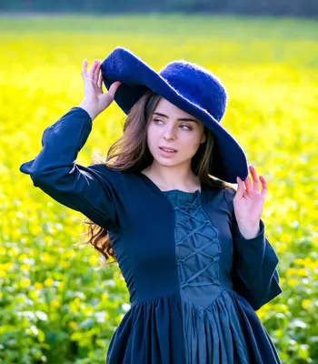 Produktbild von Handgefertigter Hut "Eleganz" Blau