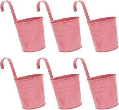 Obrázek produktu pro Růžové závěsné květináče - sada 6 kovových truhlíků na květiny s odnímatelným háčkem na balkon a zahradu
