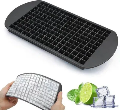 Produktbild von Famanu Mini-Eiswürfelform aus Silikon ohne Deckel - Schwarz