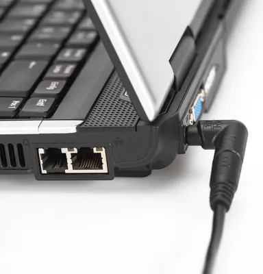 Immagine prodotto di Adattatore di alimentazione universale per notebook DIGITUS DA-10190 - Adattatore di alimentazione - AC 100-240 V - 90 Watt - Europa - Nero