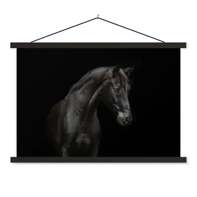 Produktbild von MuchoWow® Textilposter Pferd - Tiere - Schwarz - Porträt 90x60 cm mit schwarzem Rahmen - Aufhängungssatz