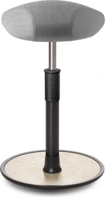 Produktbild von Sitz- Stehhocker Free Tall Triangel kvadrat Remix Hellgrau schwarz /creme.