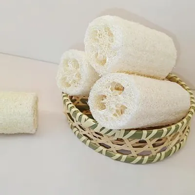Produktbild von -Luffa-Schwamm, natürlicher Spülschwamm zum Peeling sowie zum Schrubben in der Dusche und zur Küchenreinigung, 5–10 cm, 6er-Packung