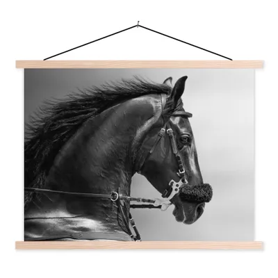 Produktbild von MuchoWow® Textilposter Pferde - Schwarz - Porträt - Tiere 60x45 cm mit holzfarbenen Rahmen - Bild