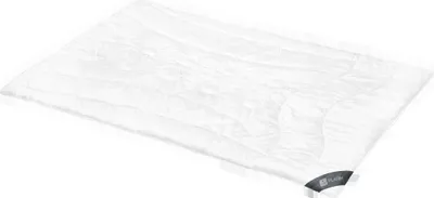 Produktbild von Spessarttraum Faserdecke Platin Füllung aus 100% Polyester Bezug aus 100% Baumwolle Größe 135 x 200 Wärmeklasse Medium