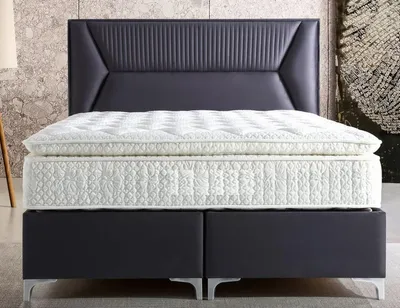 Produktbild von Casa Padrino Luxus Doppelbett Lila / Silber - Verschiedene Größen - Massivholz Bett mit Kopfteil und Matratze - Schlafzimmer Möbel - Hotel Möbel - Luxus Möbel