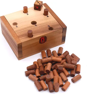 Produktbild von Endlich die 6 - ein lustiges Würfelspiel aus Holz, einfache Regeln, für Kinder und Erwachsene