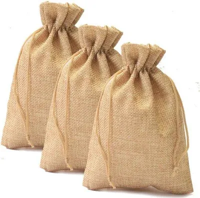 Zdjęcie produktu dla Kalendarz adwentowy z jutą, woreczki 13 x 18 cm, kolor brązowy, zestaw 25 sztuk - idealne do prezentów