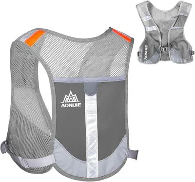 Produktbild von Famanu Trinkrucksack Reflektierend - Leicht und Atmungsaktiv