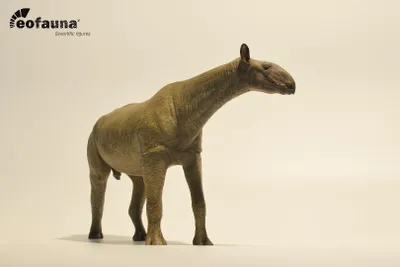 Produktbild von Eofauna FIG 014 Paraceratherium 24 cm 1:35 Welt der Dinosaurier