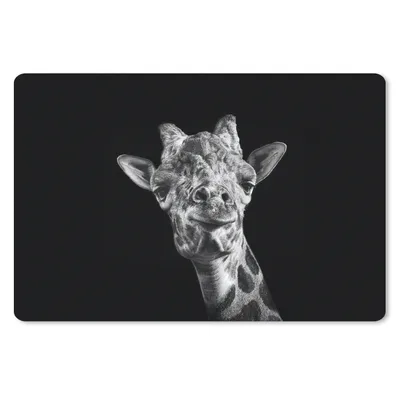 Produktbild von MuchoWow® Schreibtischunterlage Giraffe - Tier - Schwarz - Weiß 60x40 cm - XXL Mauspad - Großes Mauspad