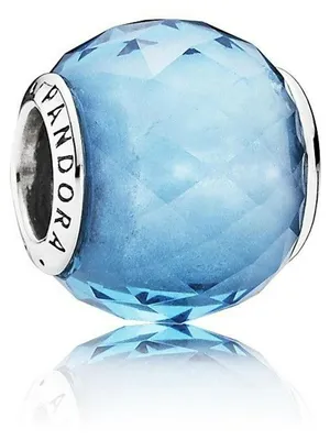 Image de Charm Pandora Moments, cristal facetté, argent, bleu, référence : 791722NBS