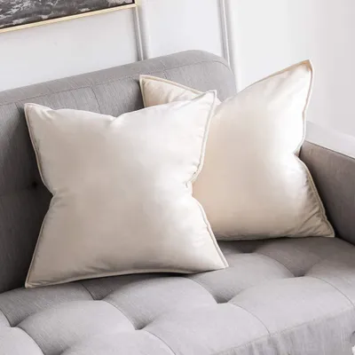 Produktbild von Set mit 2 Samtkissenbezügen 50x50 cm, cremeweiß, für Sofakissen, Dekokissen, dekorative Kissenbezüge für Sofa, Wohnzimmer, Schlafzimmer