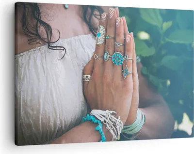 Produktbild von Bild auf Leinwand - Leinwandbild - Einteilig - Hände Schmuck Boho - 70x50cm - Wand Bild - Wanddeko - Wandbilder - Leinwanddruck - Bilder - Wanddekoration - Leinwand bilder - Wandbild - AA70x50-4412