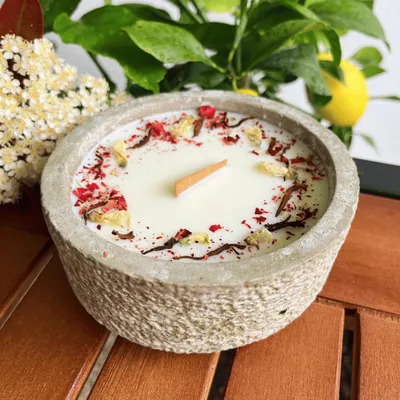 Obrázek produktu pro Limitované jedinecné kusy: Outdoor Citronella - betonová svícka Mugge Schreck
