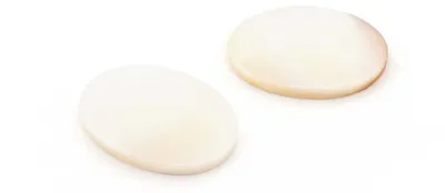 Produktbild von Vintageparts Perlmutt Cabochons weiß oval 18x13mm, 2 Stück