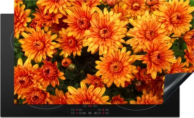 Produktbild von KitchenYeah© Herdabdeckplatte Blumen - Orange - Chrysantheme , 91x52cm, Küche Deko, Glaskeramikkochfeld Herdabdeckung, Abdeckplatte fùr Kochfeld